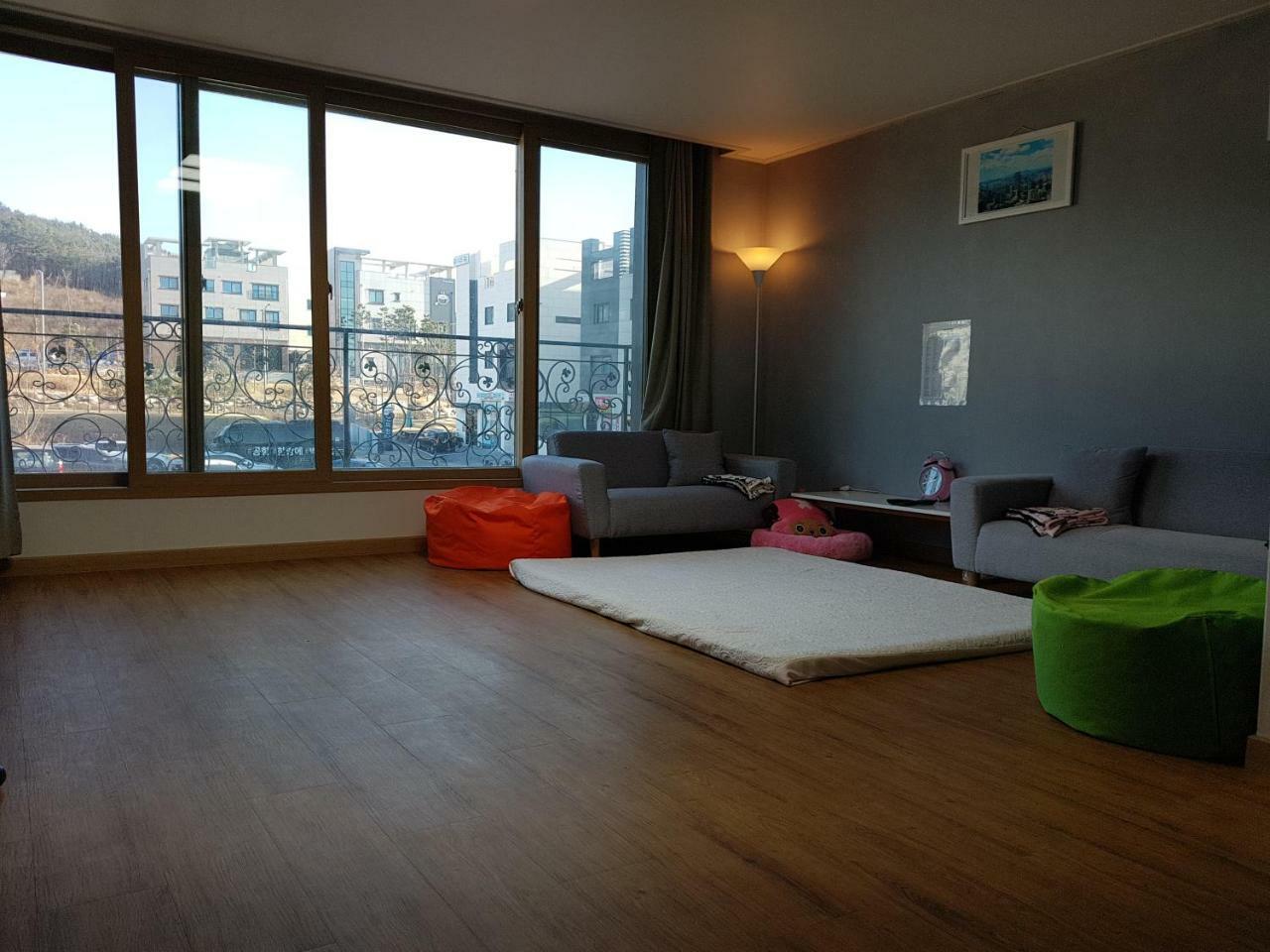 Buzz Guesthouse Ίντσεον Εξωτερικό φωτογραφία